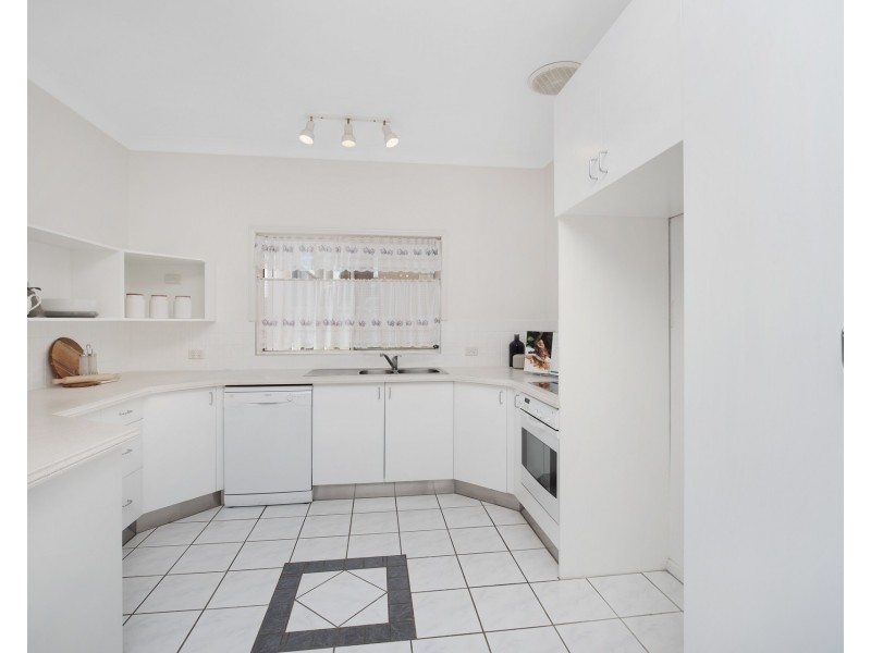 25 Faulkner Crescent, North Lambton NSW 2299