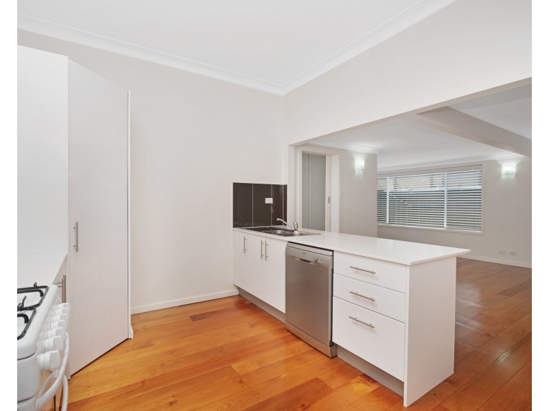 6 Cleary Street, Hamilton NSW 2303