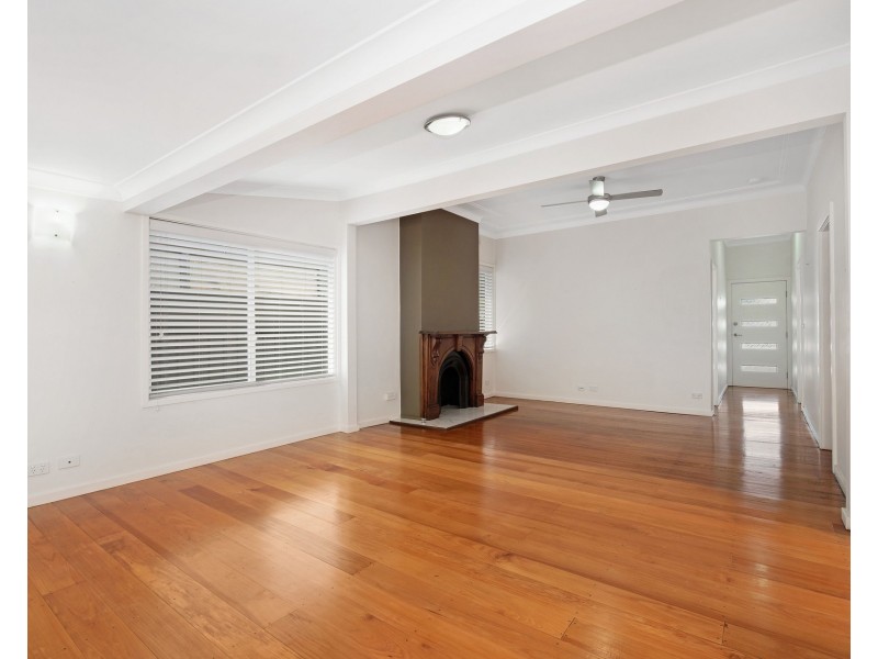 6 Cleary Street, Hamilton NSW 2303