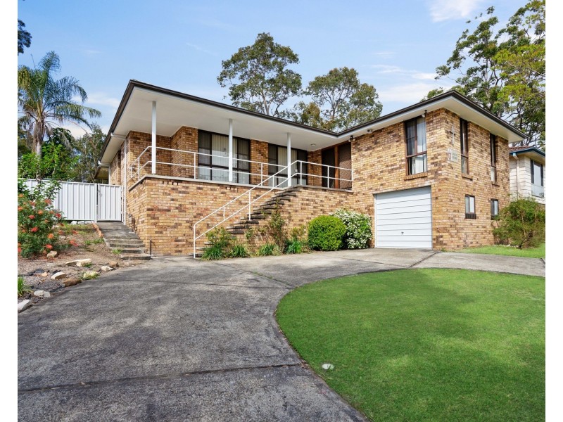 4 Leeward Close, Woodrising NSW 2284