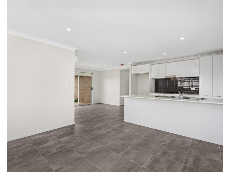 3/129 Awabakal Drive, Fletcher NSW 2287