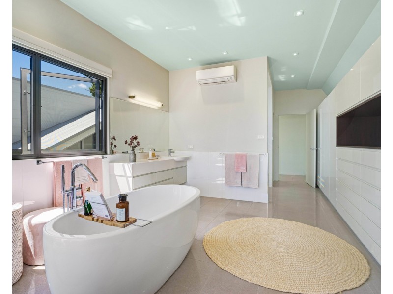 60 Dilkera Avenue, Valentine NSW 2280