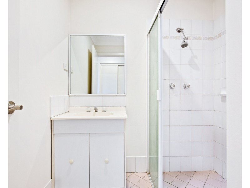 4/107 Denison Street, Hamilton NSW 2303