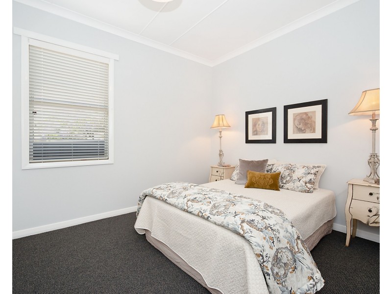 12 John Street, Tighes Hill NSW 2297
