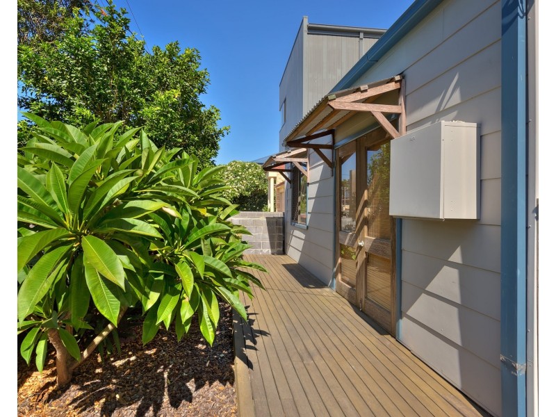 11 Dent Street, Merewether NSW 2291