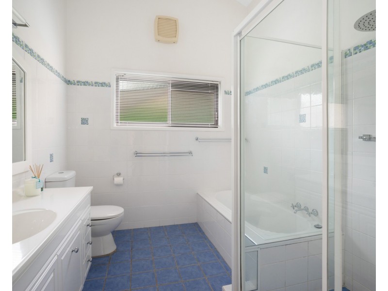 4 Saxton Close, New Lambton Heights NSW 2305