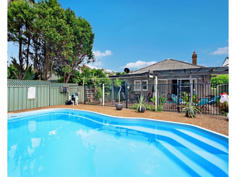2 Rowlands Street, Merewether NSW 2291