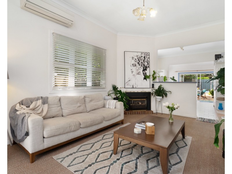 2 Rowlands Street, Merewether NSW 2291