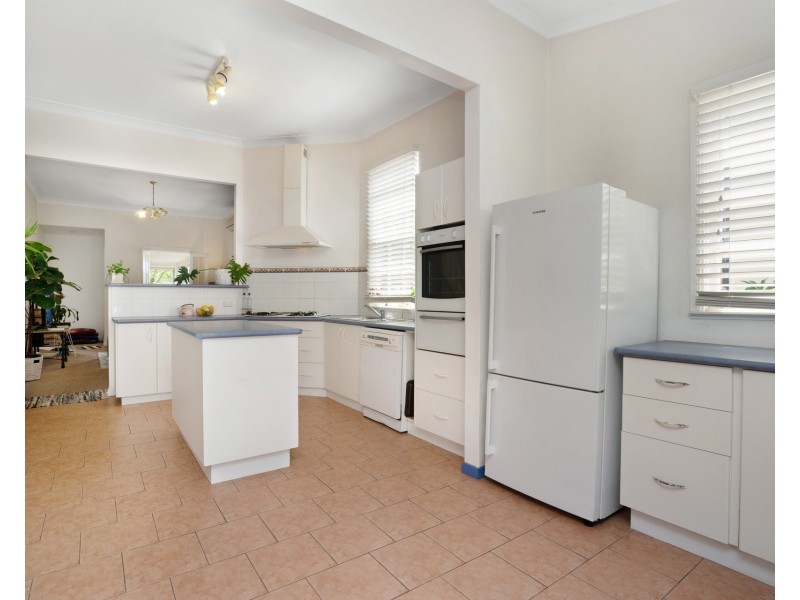 2 Rowlands Street, Merewether NSW 2291