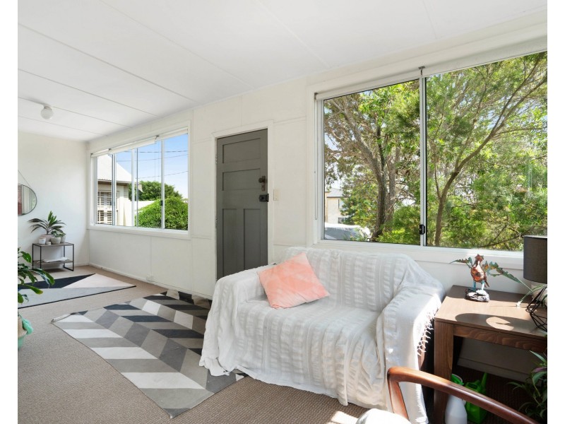 2 Rowlands Street, Merewether NSW 2291