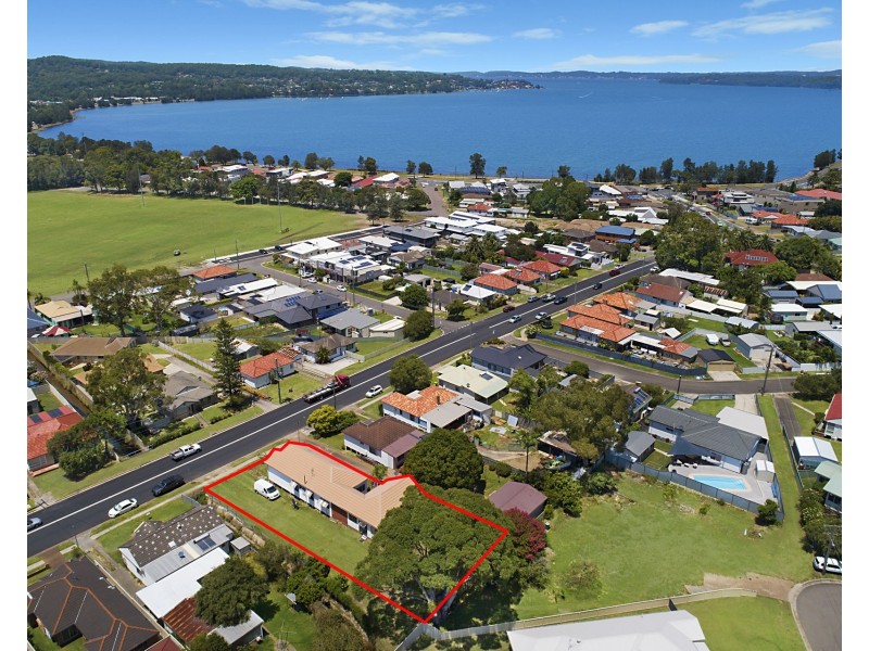 67 Medcalf Street, Warners Bay NSW 2282