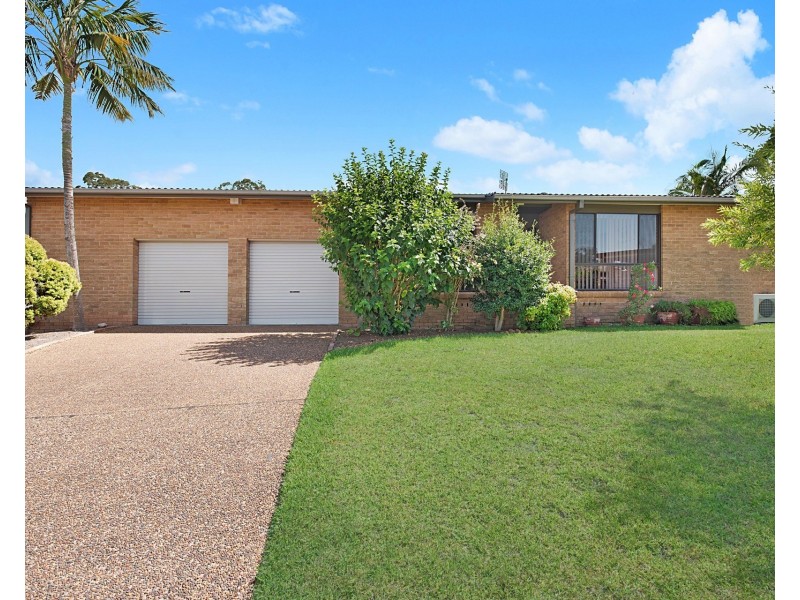 8 Parklea Avenue, Croudace Bay NSW 2280