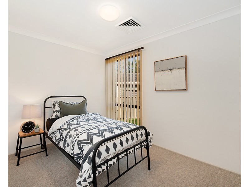 8 Parklea Avenue, Croudace Bay NSW 2280