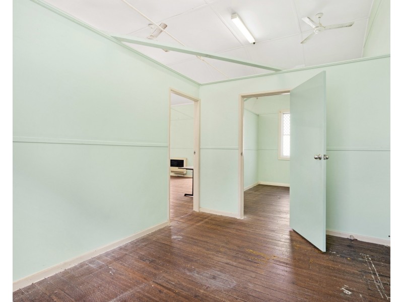 16 York Street, Teralba NSW 2284