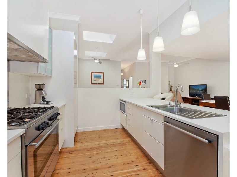 32 Lawson Street, Hamilton NSW 2303