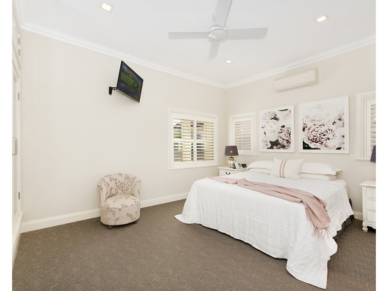 27 Silsoe Street, Hamilton South NSW 2303