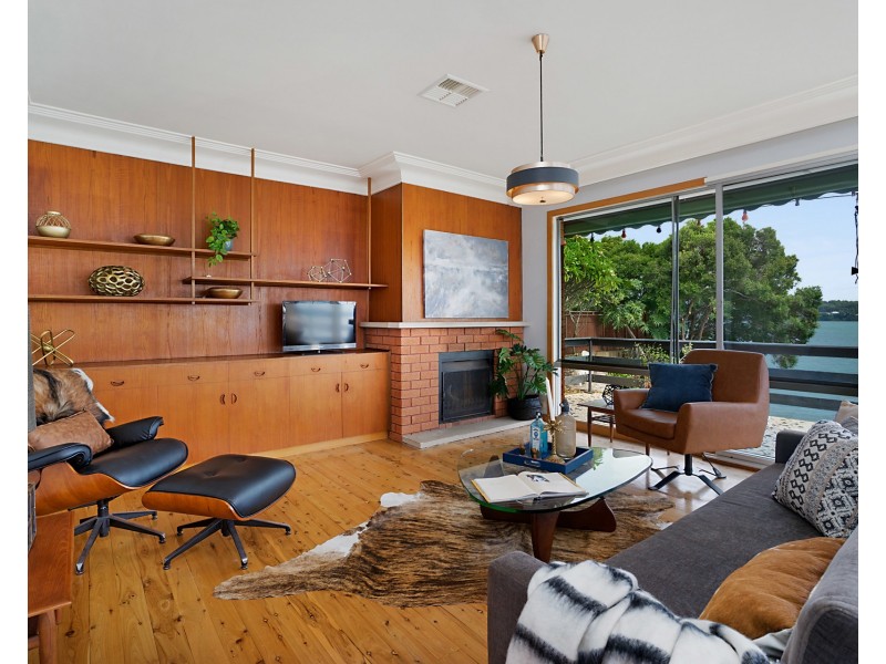 24 Eleebana Road, Eleebana NSW 2282