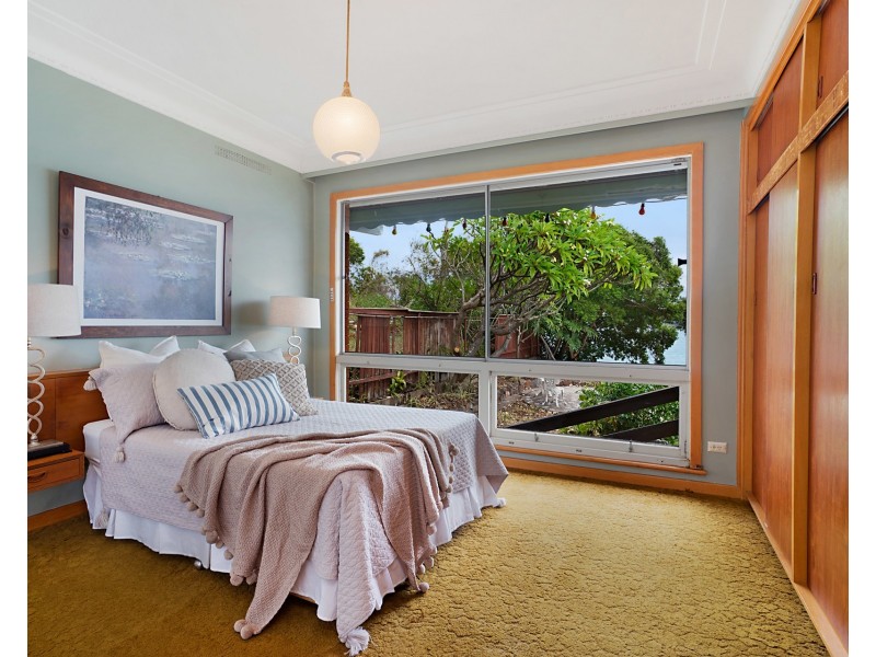 24 Eleebana Road, Eleebana NSW 2282