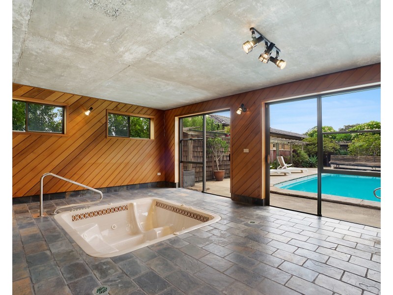 24 Eleebana Road, Eleebana NSW 2282