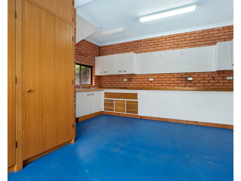 24 Eleebana Road, Eleebana NSW 2282