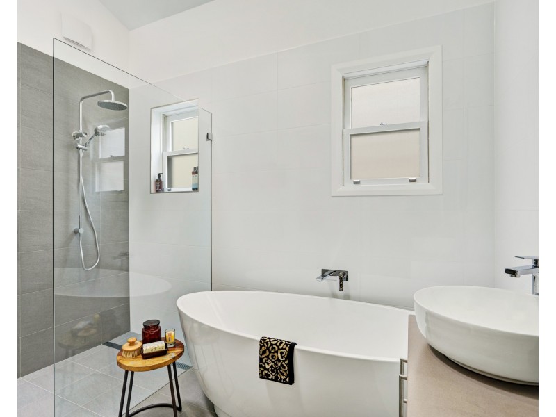 51 Lawson Street, Hamilton NSW 2303