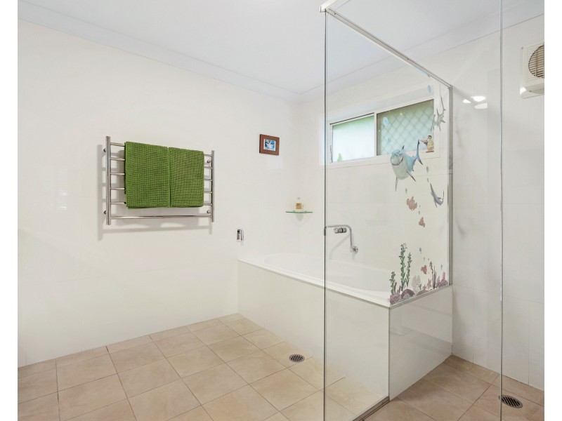 4 Banksia Close, Adamstown Heights NSW 2289