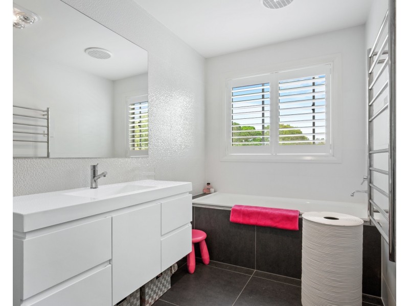 30 Bershire Avenue, Merewether Heights NSW 2291