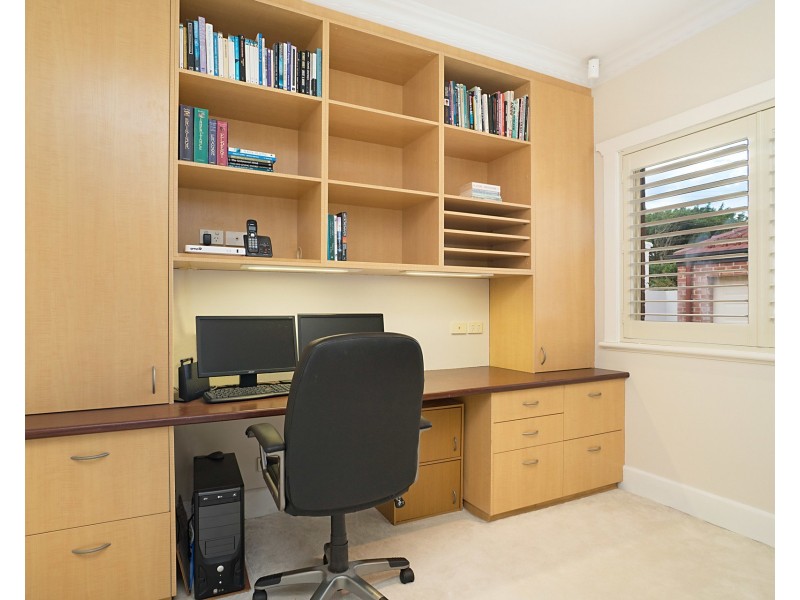 32 Glebe Road, The Junction NSW 2291