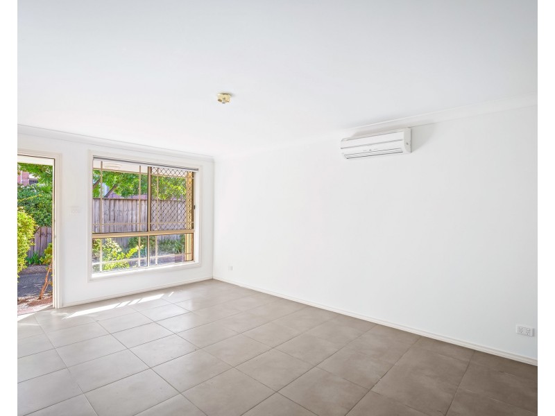 2/43 Cleary Street, Hamilton NSW 2303