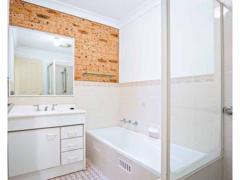 2/43 Cleary Street, Hamilton NSW 2303