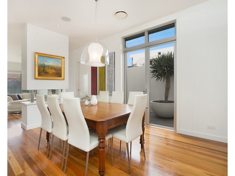 52 Bar Beach Avenue, Bar Beach NSW 2300