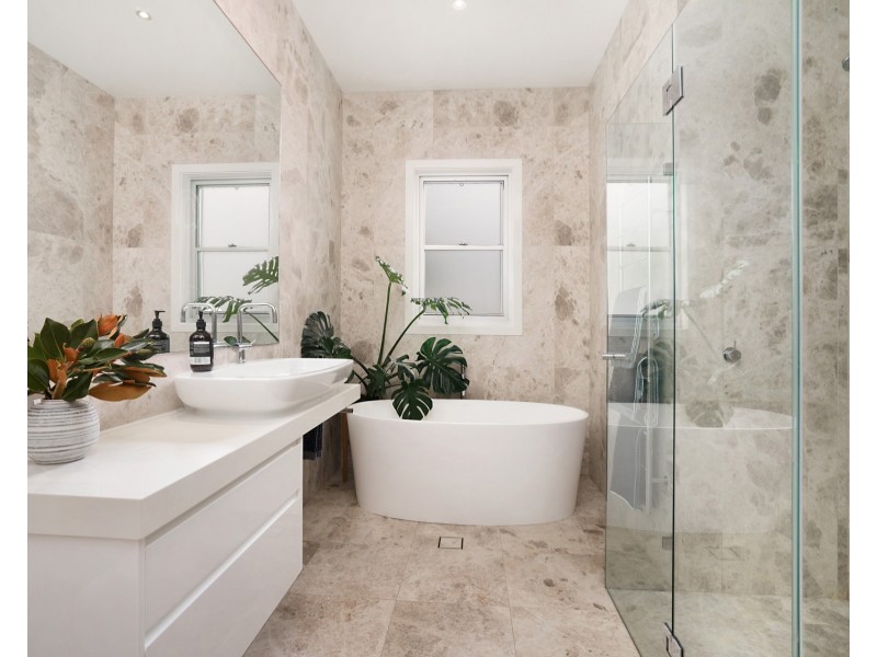 52 Bar Beach Avenue, Bar Beach NSW 2300