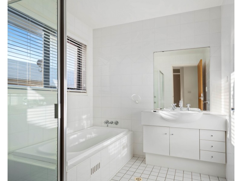 2/5 Kemp Street, The Junction NSW 2291