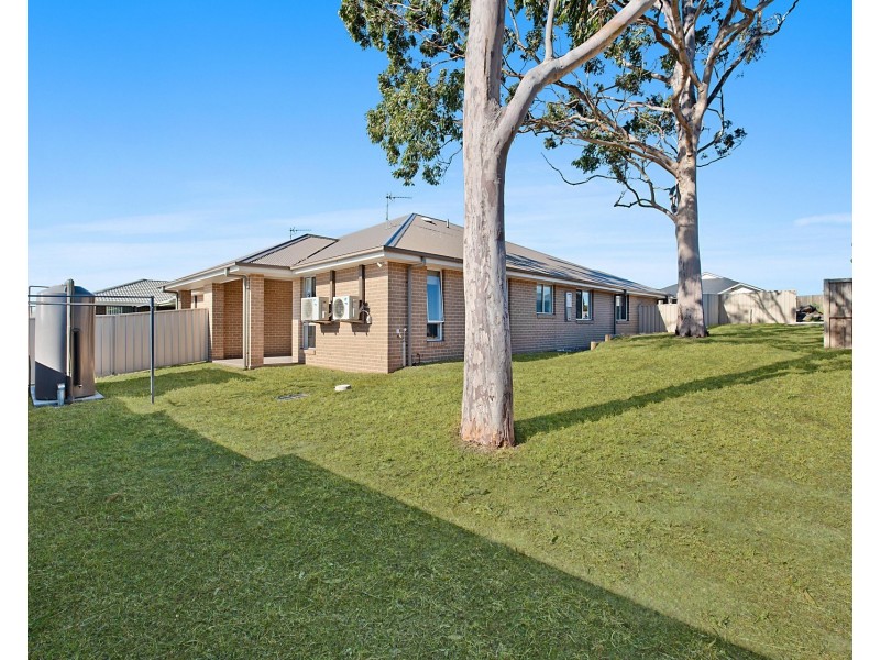 2/28 Croft Close, Thornton NSW 2322
