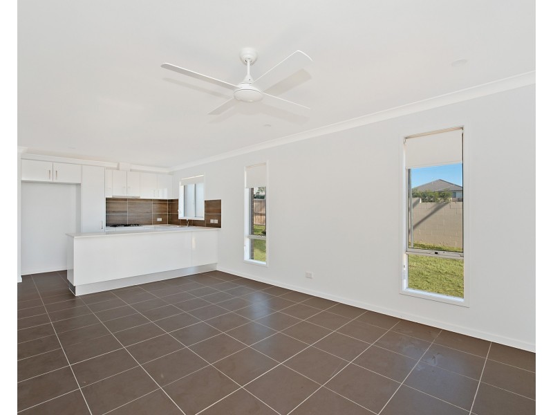 2/28 Croft Close, Thornton NSW 2322