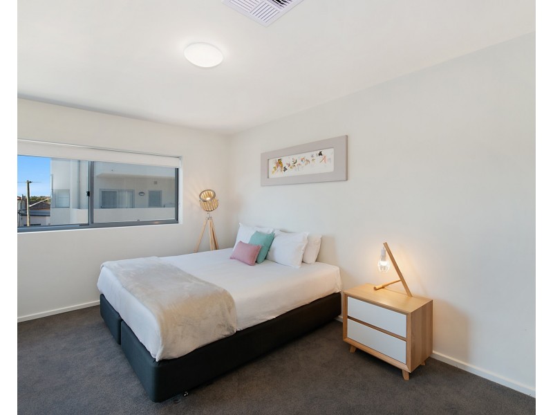 111/27 Llewellyn Street, Merewether NSW 2291