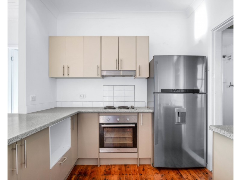 17 Yule Road, Merewether NSW 2291