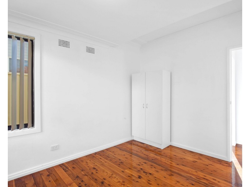 17 Yule Road, Merewether NSW 2291