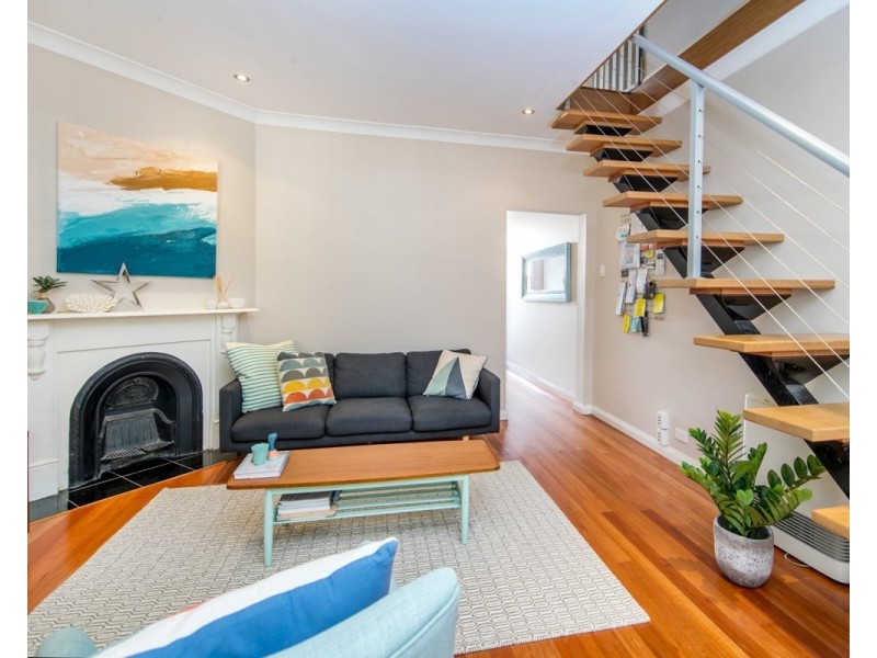 45 Railway Street, Cooks Hill NSW 2300