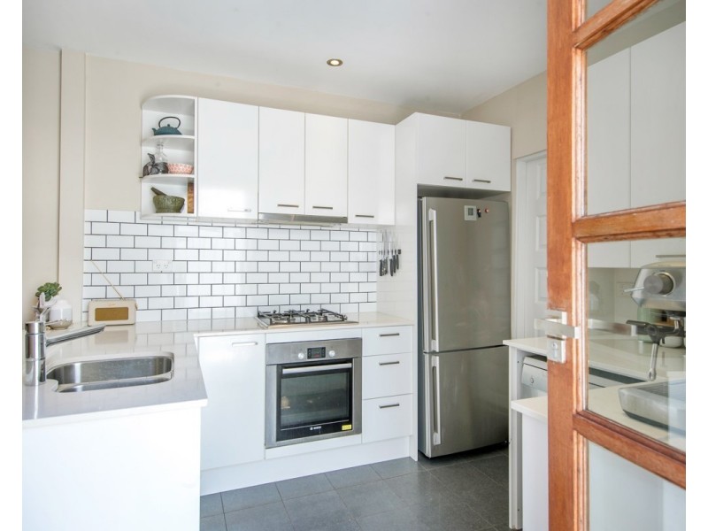 45 Railway Street, Cooks Hill NSW 2300