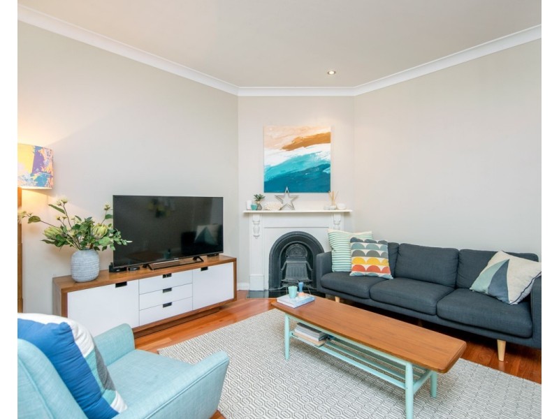 45 Railway Street, Cooks Hill NSW 2300