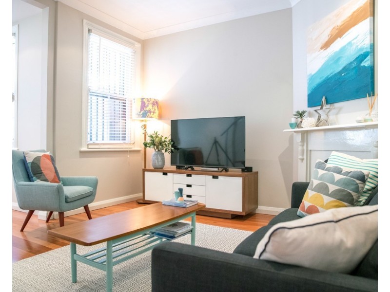 45 Railway Street, Cooks Hill NSW 2300