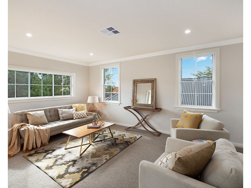 10 John Street, Tighes Hill NSW 2297