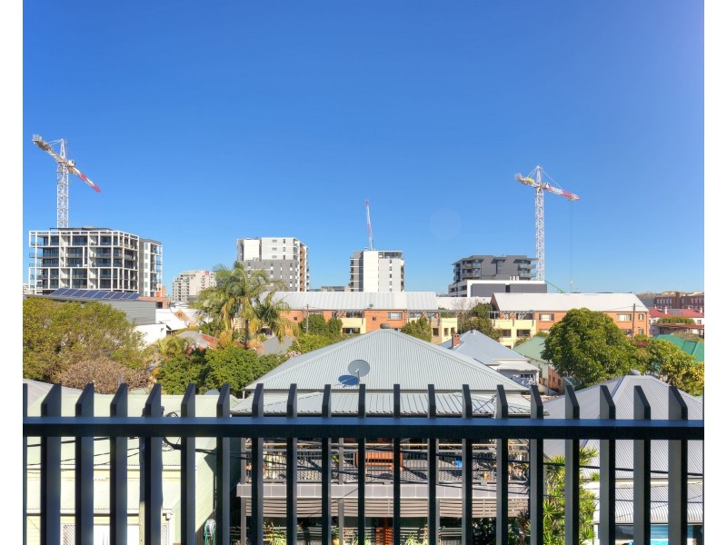Level 2/217/18 Throsby Street, Wickham NSW 2293