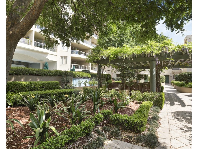 1012/63 Crown Street, Woolloomooloo NSW 2011