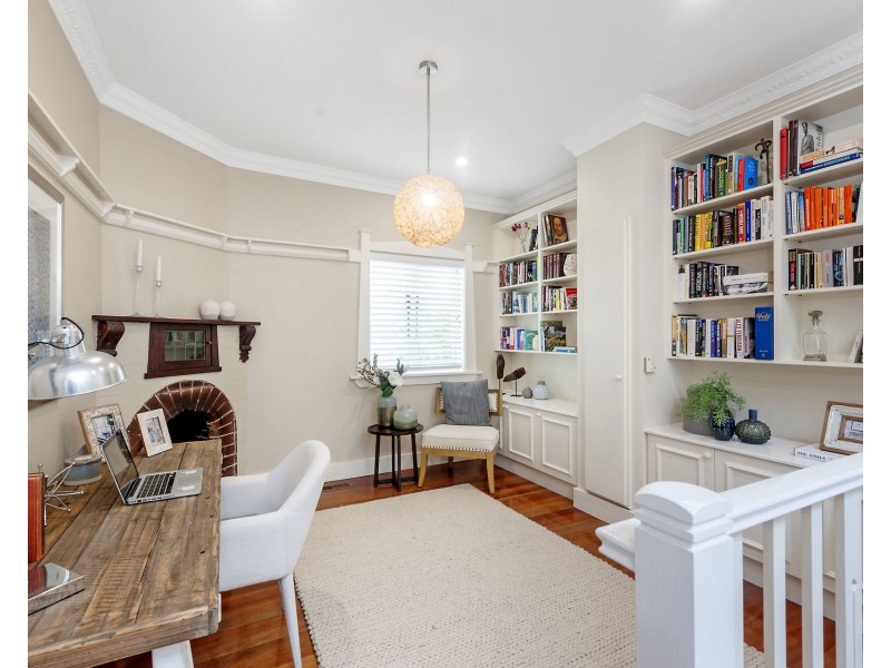 11 Pine Street, Cammeray NSW 2062