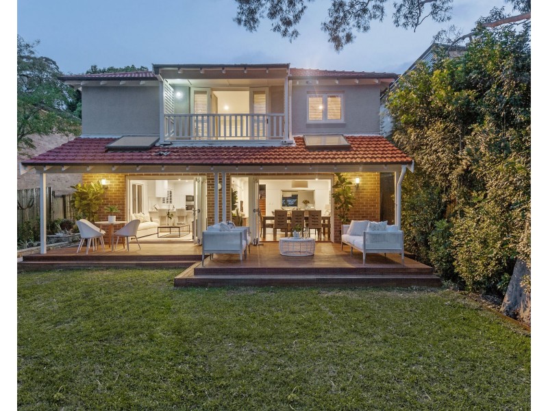 11 Pine Street, Cammeray NSW 2062