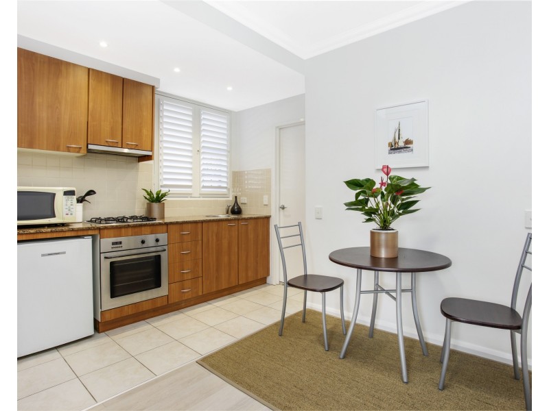 6/13 Ernest Street, Crows Nest NSW 2065