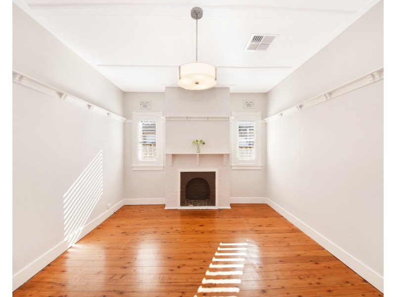 17 Windsor Road, Willoughby NSW 2068