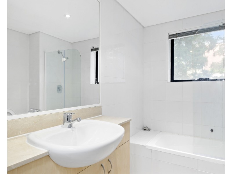 207/6-8 Freeman Road, Chatswood NSW 2067